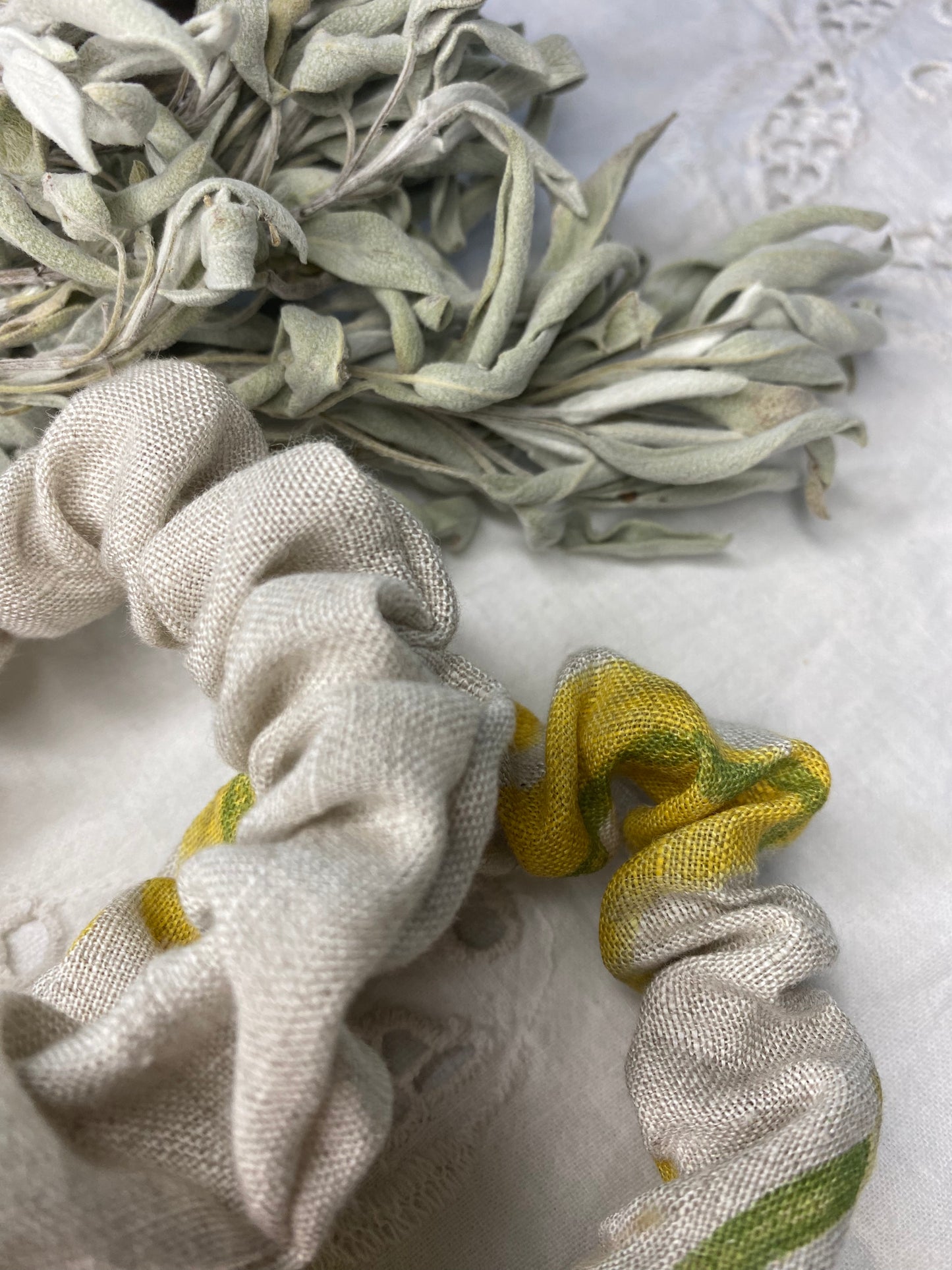LINEN SCRUNCHIES - PACK OF TWO