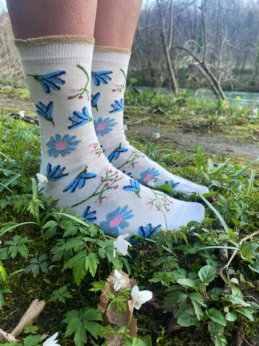 PREORDER Floral socks - white