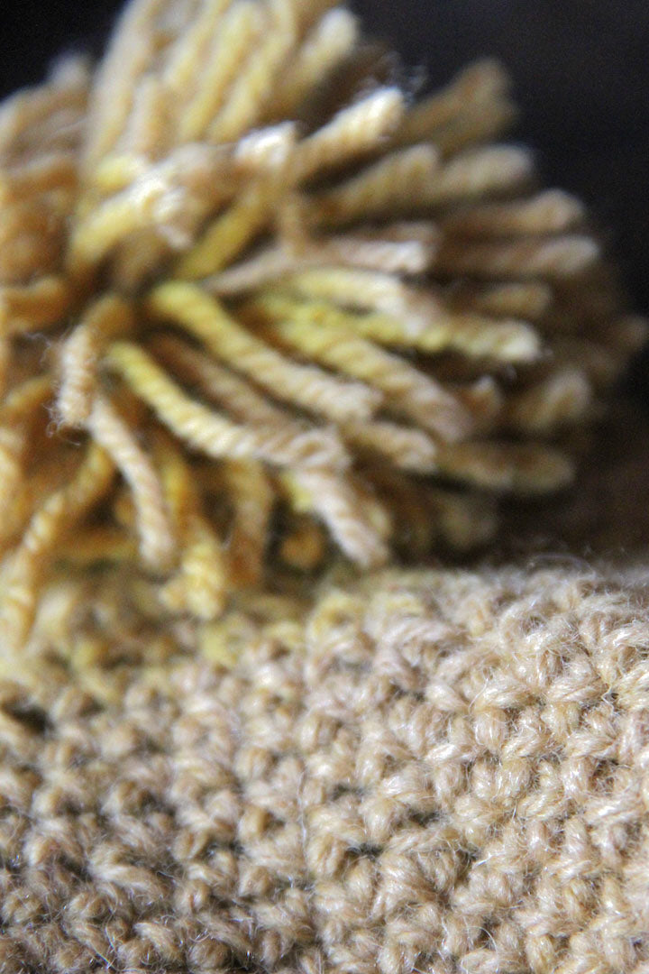 HAND KNITTED HAT - YELLOW