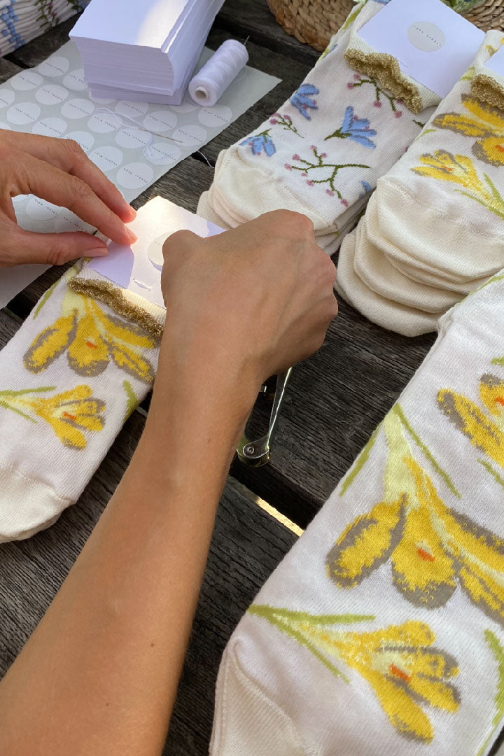 CROCUS FLOWERS SOCKS