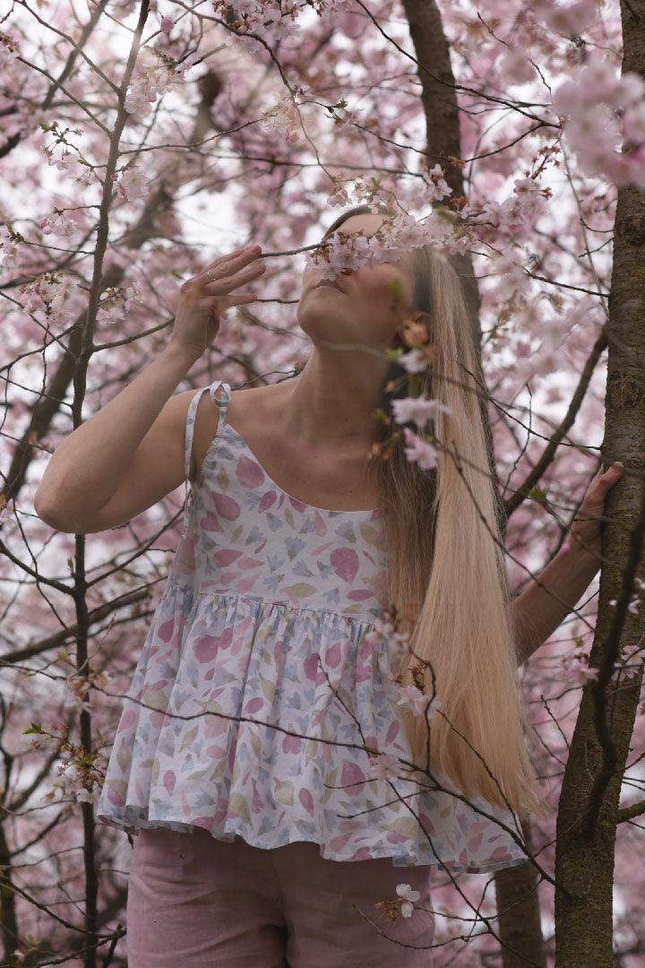 PEONIES AND BLUEBELLS STRAP TOP