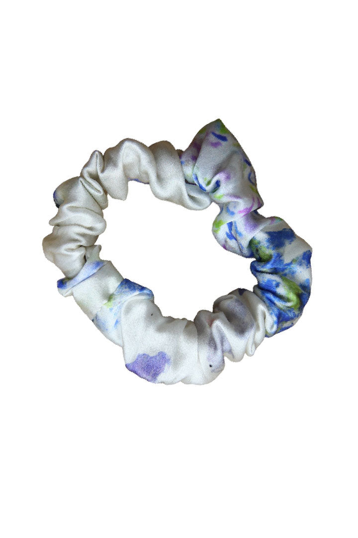 SILK FLORAL SCRUNCHIE