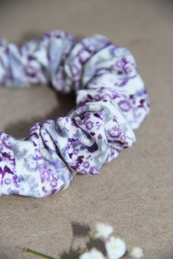 FLORAL SCRUNCHIE