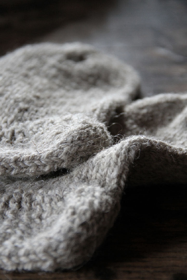 HAND KNITTED SOCKS - GREY