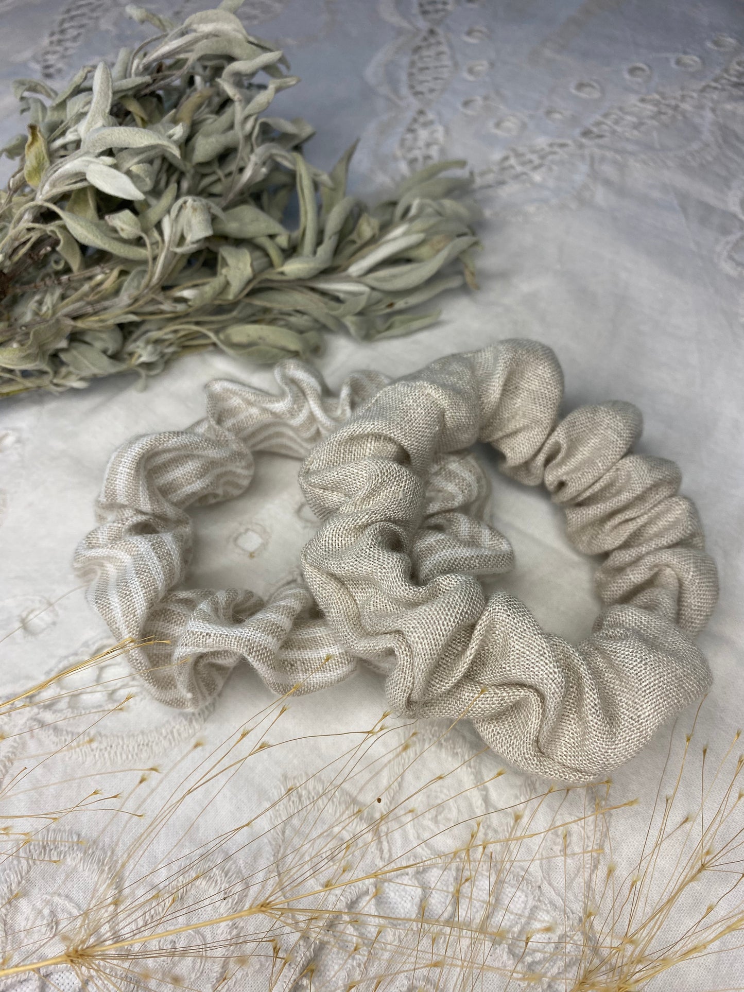 LINEN SCRUNCHIES - PACK OF TWO