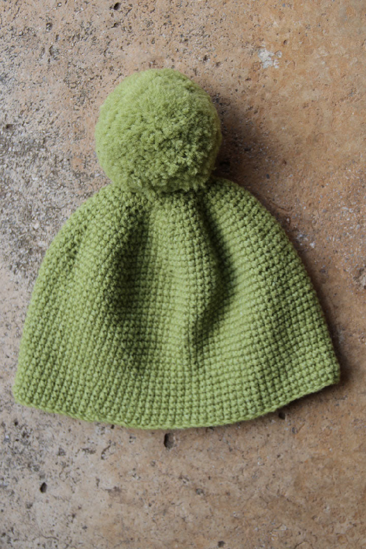 HAND KNITTED HAT - GREEN