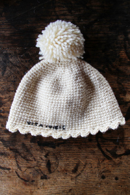 HAND KNITTED HAT - NATURAL