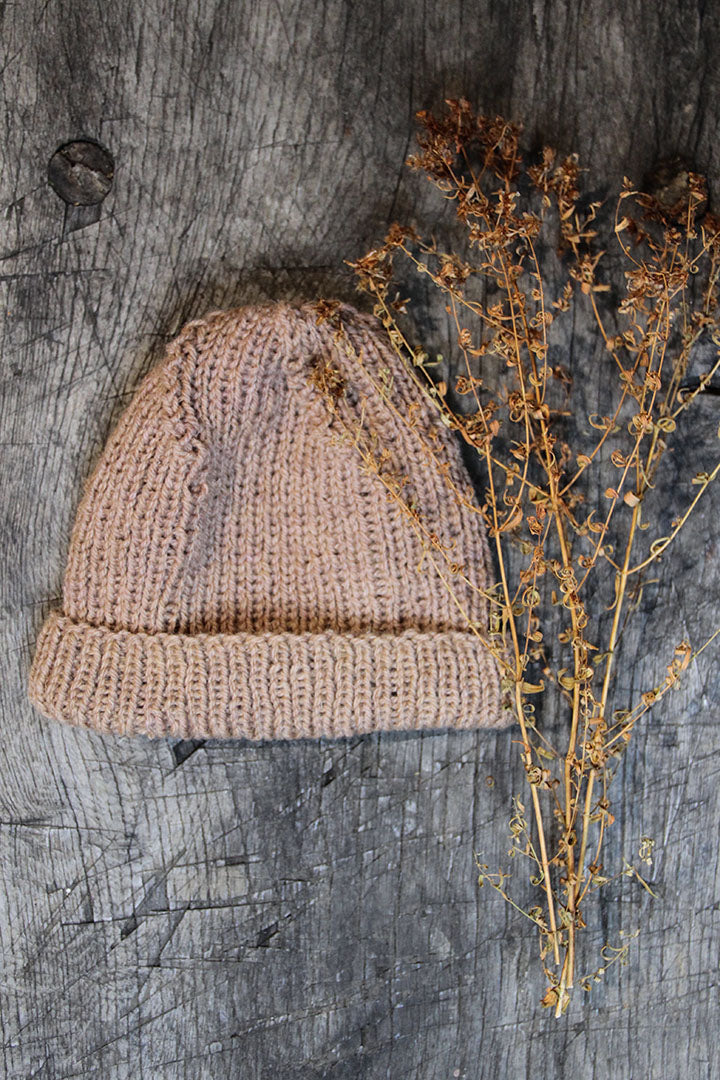 HAND KNITED HAT - TERRACOTTA