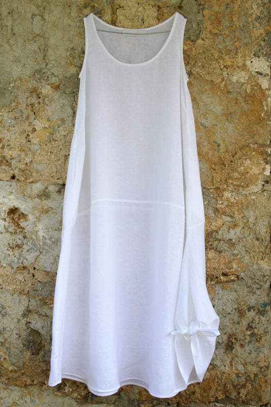 LINEN DRESS - WHITE ((available in size: 40, 42, 44)