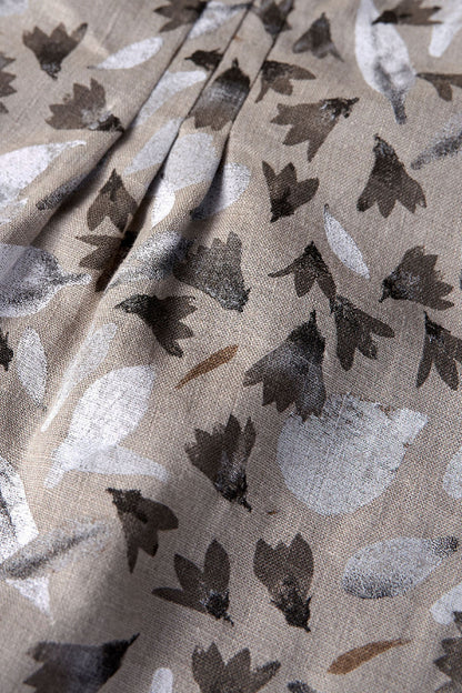 FLORAL LINEN SQUARE TOP (available in size: 38, 40, 42, 44)