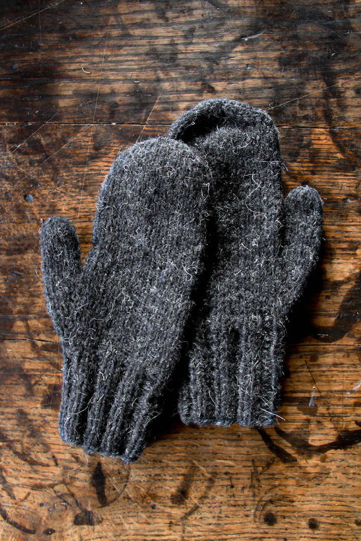 HAND KNITTED MITTENS - BLACK