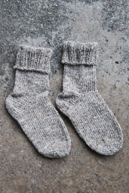 HAND KNITTED SOCKS - BEIGE