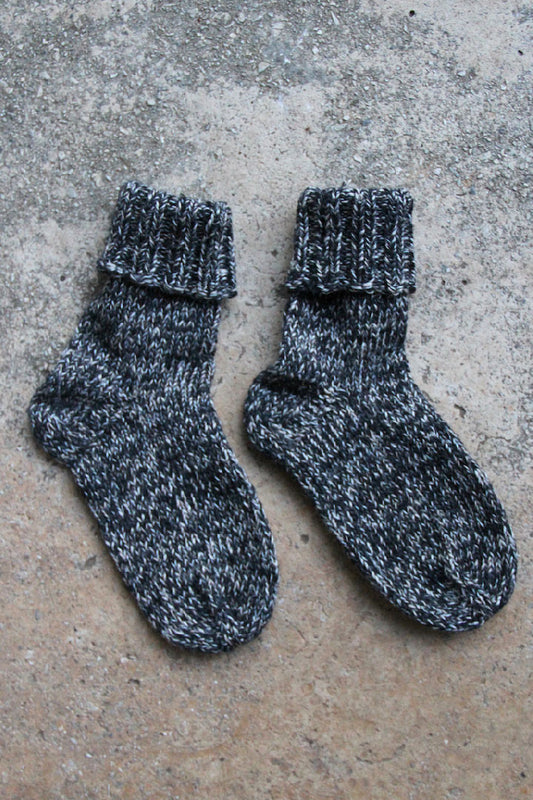 HAND KNITTED SOCKS - BLACK
