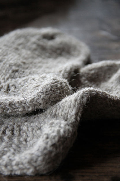 HAND KNITTED SOCKS - GREY