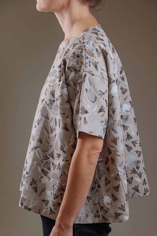 FLORAL LINEN SQUARE TOP (available in size: 38, 40, 42, 44)